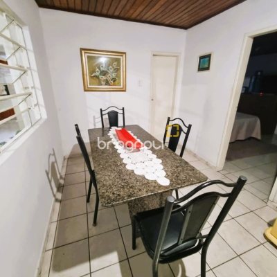 Casa com 180m², 4 quartos, 2 garagens, no bairro Bela Vista em São José