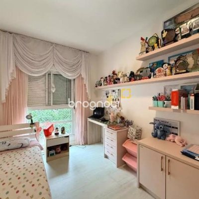 Apartamento com 122m², 3 quartos (sendo 1 suíte), 2 garagens, no bairro Santo Antônio de Lisboa em Florianópolis