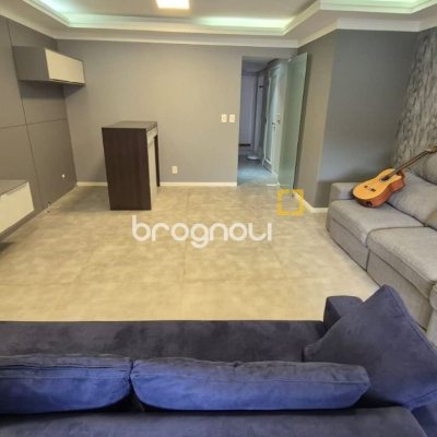 Cobertura com 327m², 5 quartos (sendo 2 suítes), 3 garagens, no bairro Trindade em Florianópolis
