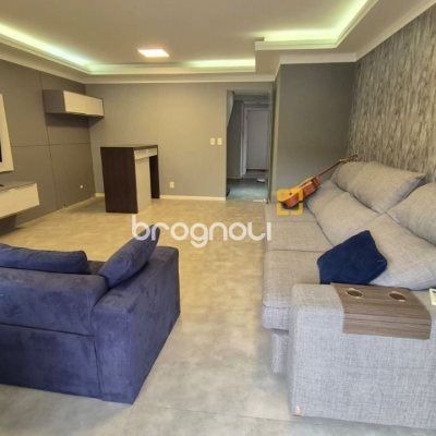 Cobertura com 327m², 5 quartos (sendo 2 suítes), 3 garagens, no bairro Trindade em Florianópolis