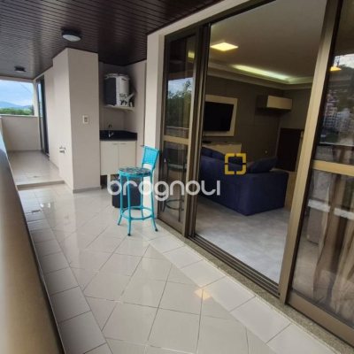 Cobertura com 327m², 5 quartos (sendo 2 suítes), 3 garagens, no bairro Trindade em Florianópolis