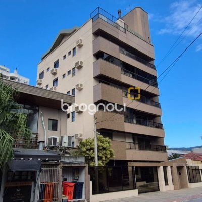 Cobertura com 327m², 5 quartos (sendo 2 suítes), 3 garagens, no bairro Trindade em Florianópolis