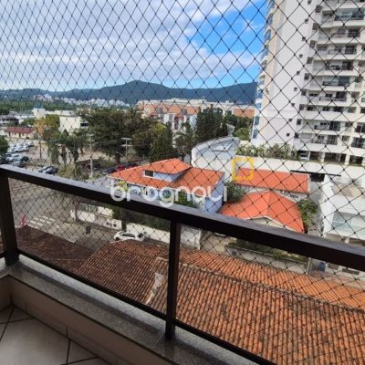 Cobertura com 327m², 5 quartos (sendo 2 suítes), 3 garagens, no bairro Trindade em Florianópolis
