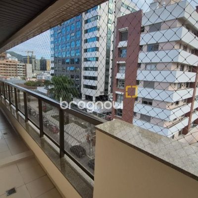 Cobertura com 327m², 5 quartos (sendo 2 suítes), 3 garagens, no bairro Trindade em Florianópolis
