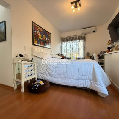 Apartamento com 106m², 3 quartos (sendo 1 suíte), 1 garagem, no bairro Centro em Florianópolis
