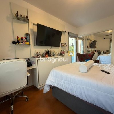 Apartamento com 106m², 3 quartos (sendo 1 suíte), 1 garagem, no bairro Centro em Florianópolis