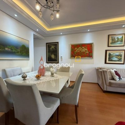 Apartamento com 106m², 3 quartos (sendo 1 suíte), 1 garagem, no bairro Centro em Florianópolis