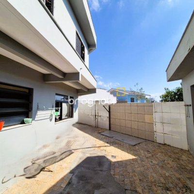 Casa com 230m², 4 quartos (sendo 2 suítes), 2 garagens, no bairro Agronômica em Florianópolis