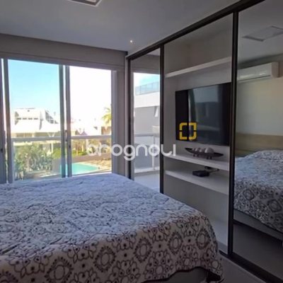 Apartamento com 147m², 2 quartos (sendo 2 suítes), 2 garagens, no bairro Jurerê Internacional em Florianópolis