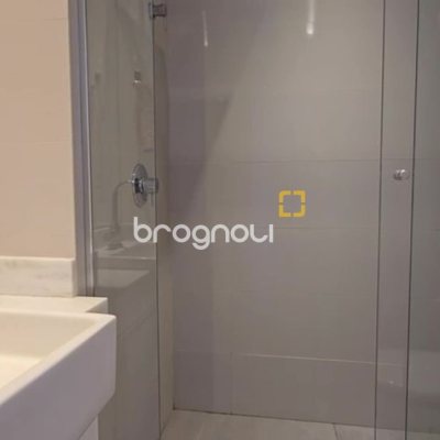 Apartamento com 147m², 2 quartos (sendo 2 suítes), 2 garagens, no bairro Jurerê Internacional em Florianópolis