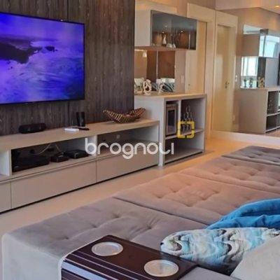 Apartamento com 147m², 2 quartos (sendo 2 suítes), 2 garagens, no bairro Jurerê Internacional em Florianópolis