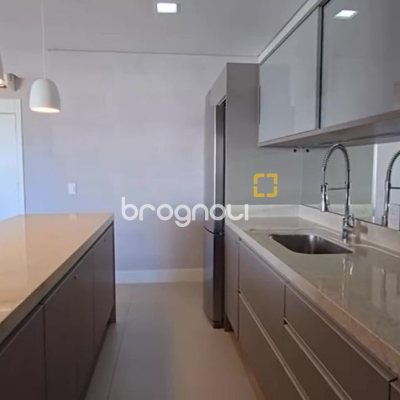 Apartamento com 147m², 2 quartos (sendo 2 suítes), 2 garagens, no bairro Jurerê Internacional em Florianópolis