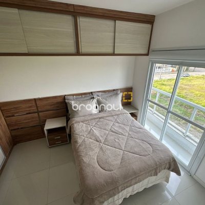 Apartamento com 78m², 2 quartos (sendo 1 suíte), 1 garagem, no bairro Ingleses em Florianópolis