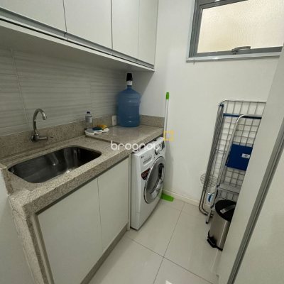 Apartamento com 78m², 2 quartos (sendo 1 suíte), 1 garagem, no bairro Ingleses em Florianópolis