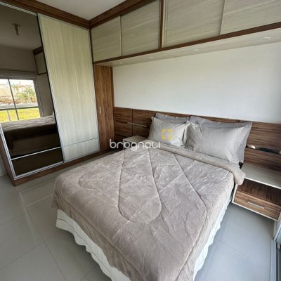 Apartamento com 78m², 2 quartos (sendo 1 suíte), 1 garagem, no bairro Ingleses em Florianópolis