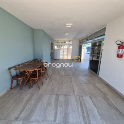 Apartamento com 224m², 4 quartos (sendo 2 suítes), 2 garagens, no bairro Centro em Florianópolis