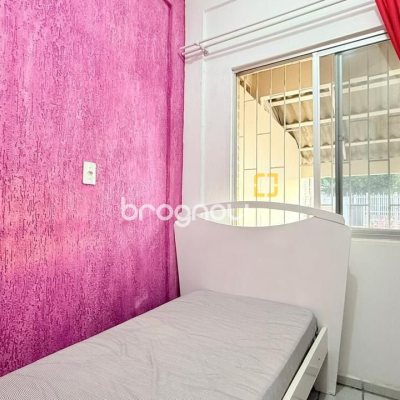 Casa com 76m², 4 quartos, 1 garagem, no bairro São João do Rio Vermelho em Florianópolis