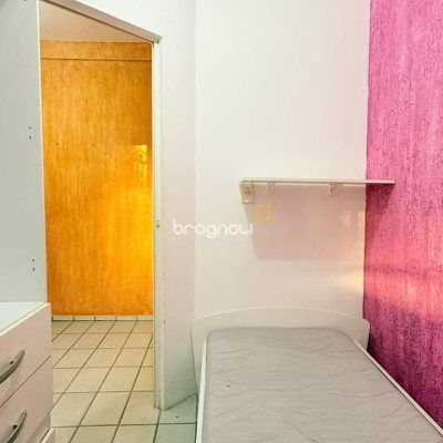 Casa com 76m², 4 quartos, 1 garagem, no bairro São João do Rio Vermelho em Florianópolis