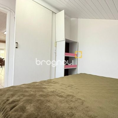 Casa com 76m², 4 quartos, 1 garagem, no bairro São João do Rio Vermelho em Florianópolis