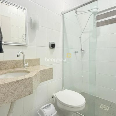 Casa com 76m², 4 quartos, 1 garagem, no bairro São João do Rio Vermelho em Florianópolis