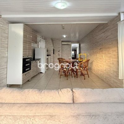 Casa com 76m², 4 quartos, 1 garagem, no bairro São João do Rio Vermelho em Florianópolis