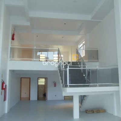 Loja com 214m², 1 garagem, no bairro Centro em Florianópolis