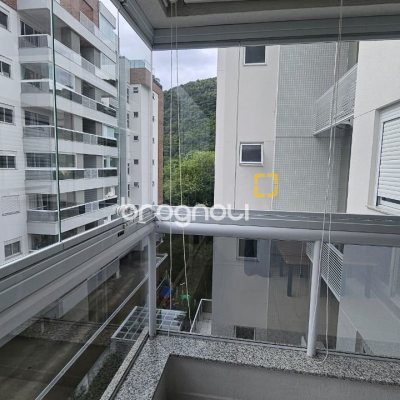 Apartamento com 72m², 2 quartos (sendo 1 suíte), 1 garagem, no bairro Saco Grande em Florianópolis