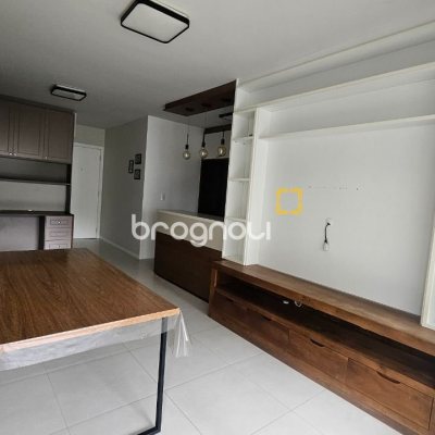 Apartamento com 72m², 2 quartos (sendo 1 suíte), 1 garagem, no bairro Saco Grande em Florianópolis