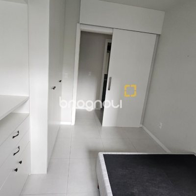 Apartamento com 72m², 2 quartos (sendo 1 suíte), 1 garagem, no bairro Saco Grande em Florianópolis