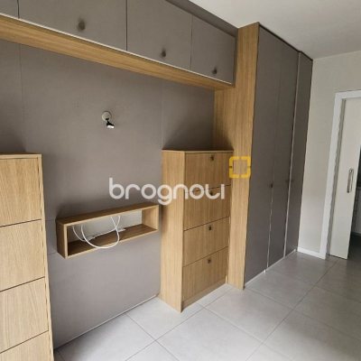 Apartamento com 72m², 2 quartos (sendo 1 suíte), 1 garagem, no bairro Saco Grande em Florianópolis