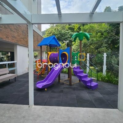 Apartamento com 72m², 2 quartos (sendo 1 suíte), 1 garagem, no bairro Saco Grande em Florianópolis