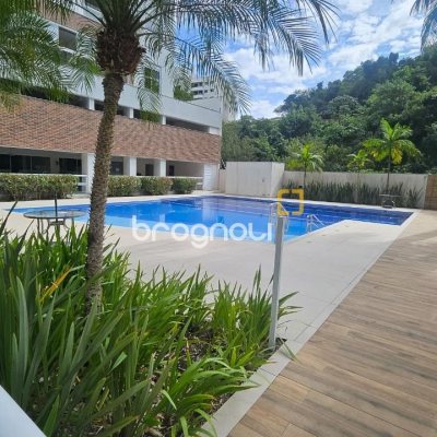 Apartamento com 72m², 2 quartos (sendo 1 suíte), 1 garagem, no bairro Saco Grande em Florianópolis