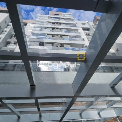 Apartamento com 72m², 2 quartos (sendo 1 suíte), 1 garagem, no bairro Saco Grande em Florianópolis