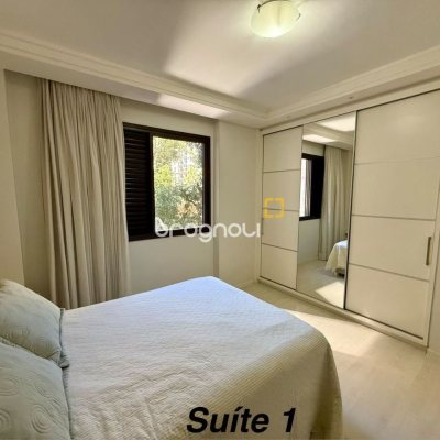 Apartamento com 144m², 3 quartos (sendo 2 suítes), 1 garagem, no bairro Centro em Florianópolis