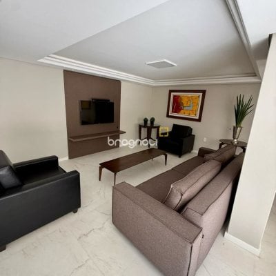 Apartamento com 144m², 3 quartos (sendo 2 suítes), 1 garagem, no bairro Centro em Florianópolis