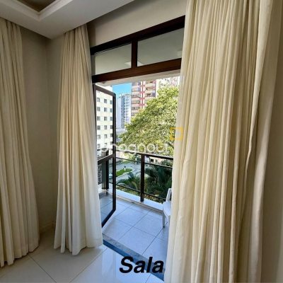 Apartamento com 144m², 3 quartos (sendo 2 suítes), 1 garagem, no bairro Centro em Florianópolis