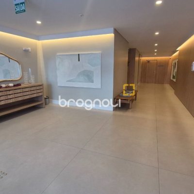 Apartamento com 130m², 3 quartos (sendo 1 suíte), 2 garagens, no bairro Jurerê em Florianópolis