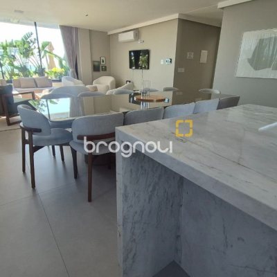 Apartamento com 130m², 3 quartos (sendo 1 suíte), 2 garagens, no bairro Jurerê em Florianópolis