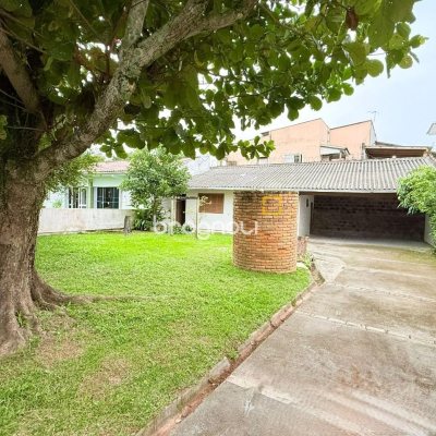 Casa com 160m², 3 quartos, 2 garagens, no bairro Ingleses do Rio Vermelho em Florianópolis