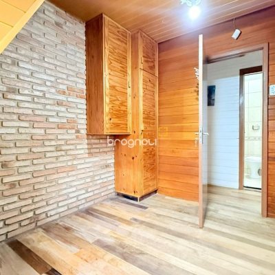 Casa com 160m², 3 quartos, 2 garagens, no bairro Ingleses do Rio Vermelho em Florianópolis