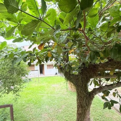 Casa com 160m², 3 quartos, 2 garagens, no bairro Ingleses do Rio Vermelho em Florianópolis