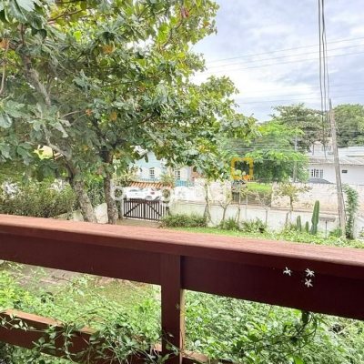 Casa com 160m², 3 quartos, 2 garagens, no bairro Ingleses do Rio Vermelho em Florianópolis
