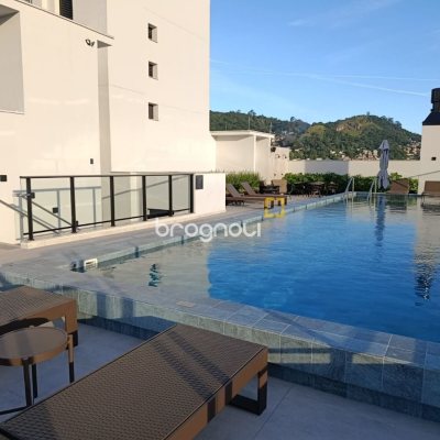 Studio com 32m², 1 quarto, 1 garagem, no bairro Centro em Florianópolis