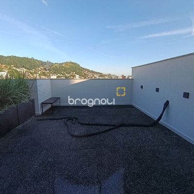 Studio com 32m², 1 quarto, 1 garagem, no bairro Centro em Florianópolis