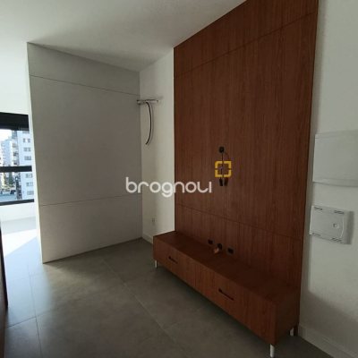 Studio com 32m², 1 quarto, 1 garagem, no bairro Centro em Florianópolis