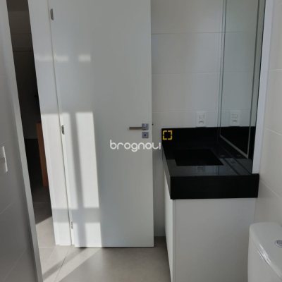 Studio com 32m², 1 quarto, 1 garagem, no bairro Centro em Florianópolis
