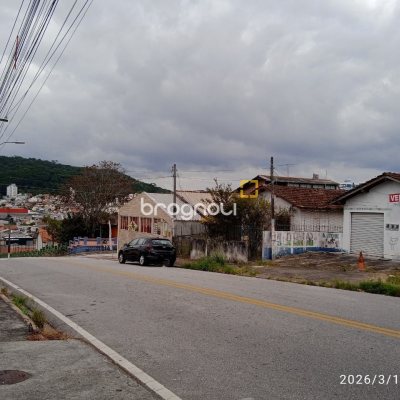 Sala com 120m², no bairro Bela Vista em São José