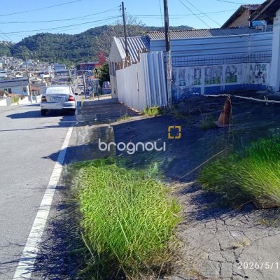 Sala com 120m², no bairro Bela Vista em São José