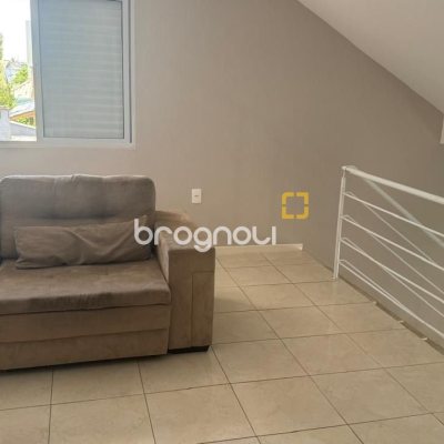 Casa com 215m², 4 quartos (sendo 1 suíte), 2 garagens, no bairro Campeche em Florianópolis