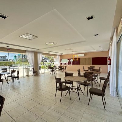 Casa de Condomínio com 226m², 4 quartos (sendo 3 suítes), 2 garagens, no bairro Rio Vermelho em Florianópolis